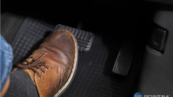 2029년부터 자동차 페달오조작 방지장치 장착 의무화