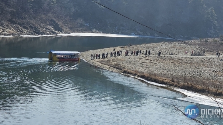 [김병호 칼럼] 제천시 ‘초상집’ 영월군 ‘잔칫집’