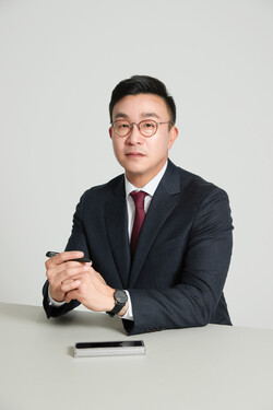 최지우 전 행정관(최지우 캠프) 최지우 전 행정관(최지우 캠프)